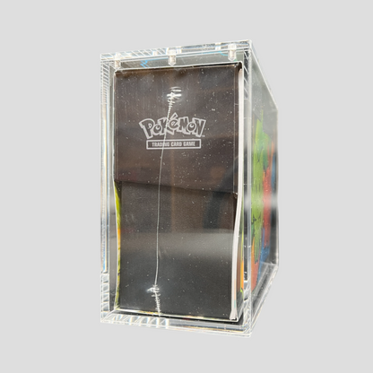 Premium Acryl Case für Pokémon Elite Trainer Box – Magnetverschluss & UV-Schutz